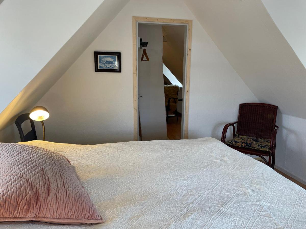Vaerelser I Historisk Hus Med Sjael Og Atmosfaere Helsinge Exterior foto